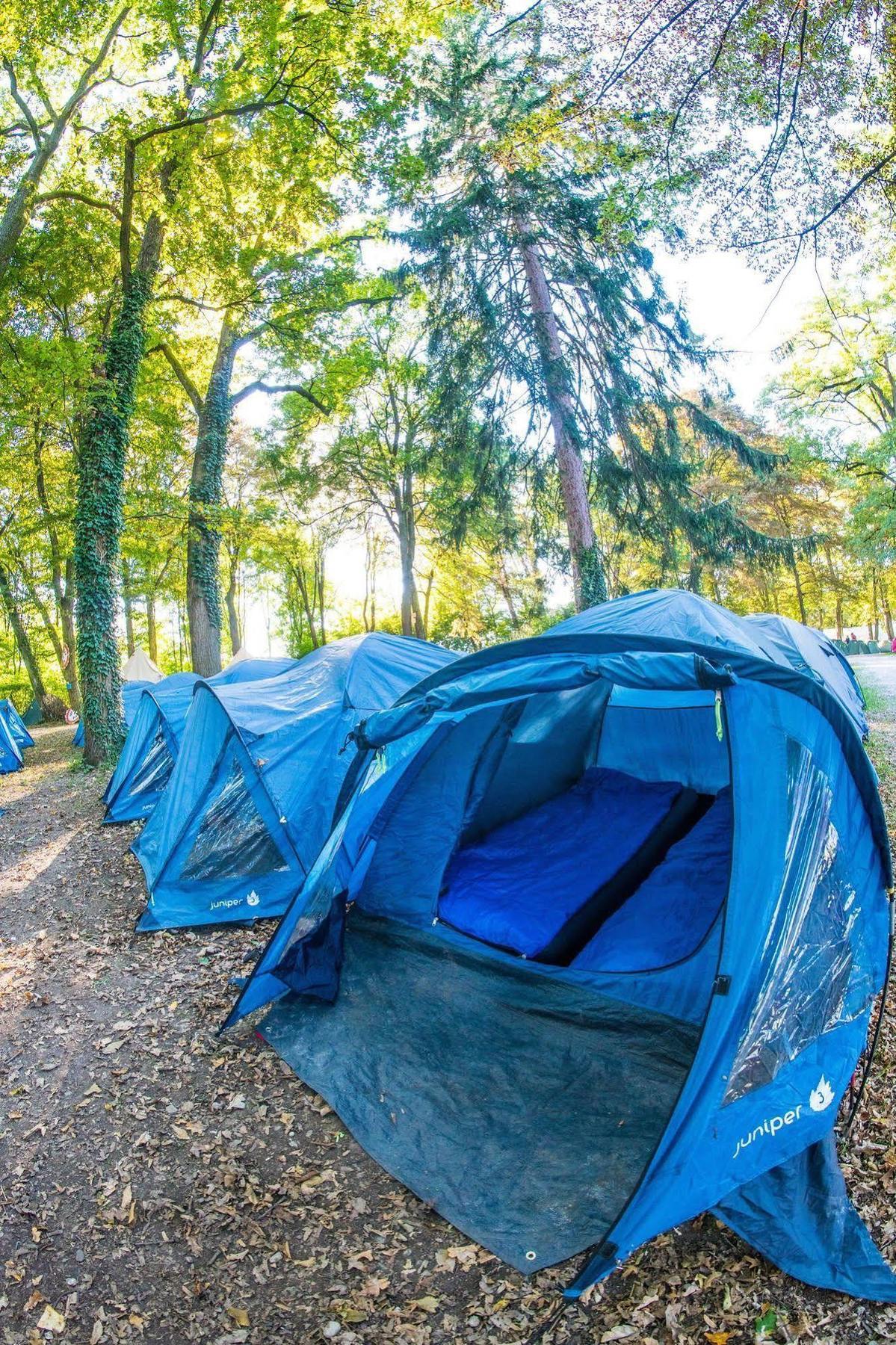 Готель Pamplona Camping Aizoain Екстер'єр фото